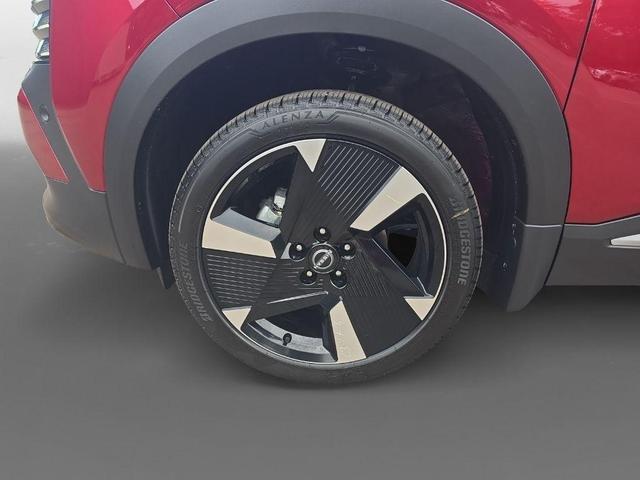 Photo of 2025 Scarlet Ember T Nissan Kicks