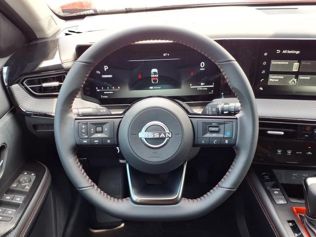 Photo of 2025 Scarlet Ember T Nissan Kicks