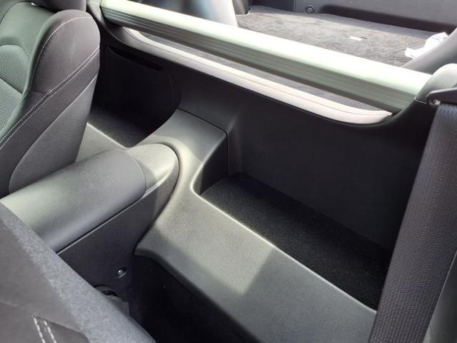 Photo of 2024 2t Blu Blk Roof Nissan Z