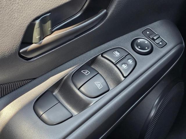 Photo of 2025 Fresh Powder Nissan Kicks Play