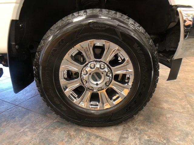 Photo of 2019 Oxford White Ford F-250