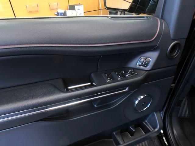 Photo of 2024 Black Metallic Ford Expedition Max
