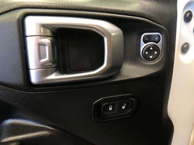 Photo of 2022 Bright White Clearcoat Jeep Wrangler Unlimited
