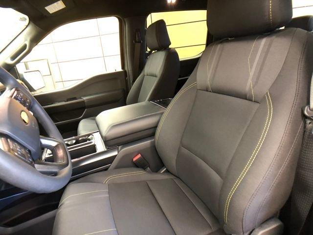 Photo of 2025 Gray Metallic Ford F-150