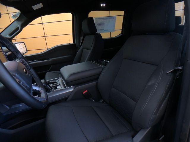 Photo of 2025 Iconic Silver Metallic Ford F-150