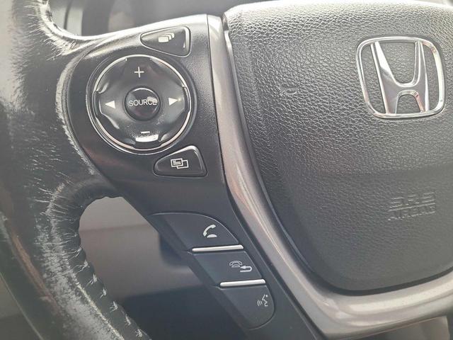 Photo of 2017 BLACK Honda Pilot