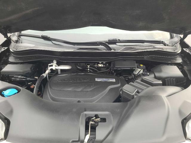 Photo of 2017 BLACK Honda Pilot