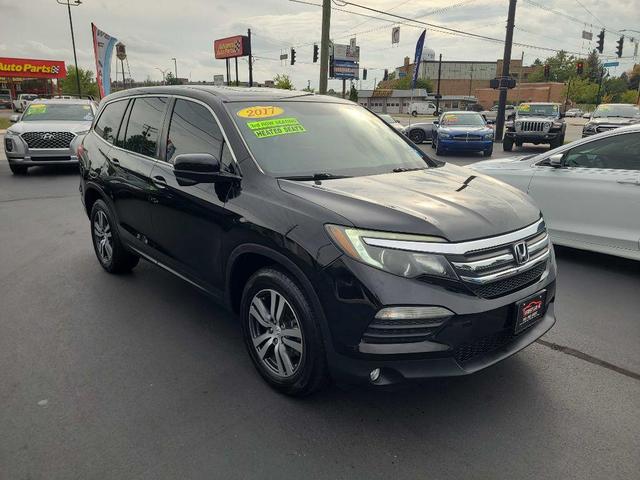 Photo of 2017 BLACK Honda Pilot