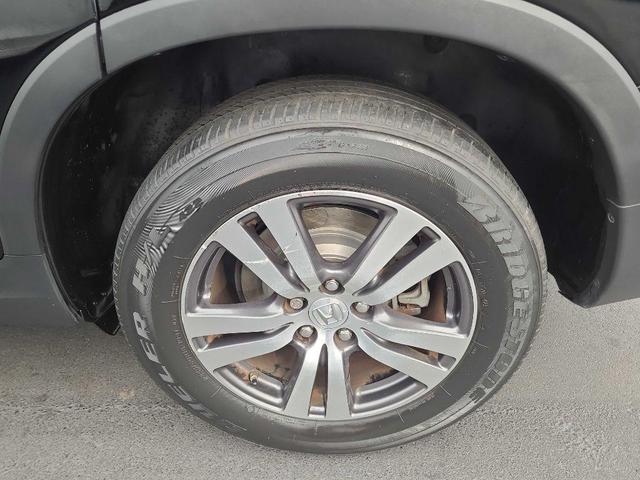 Photo of 2017 BLACK Honda Pilot