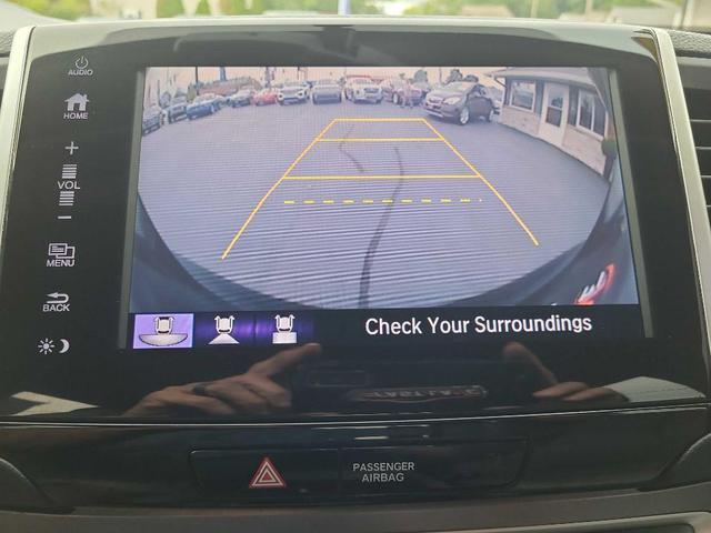 Photo of 2017 BLACK Honda Pilot