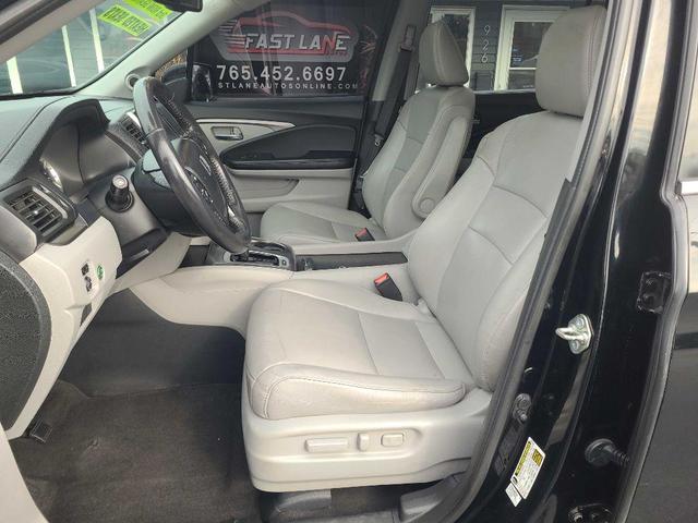 Photo of 2017 BLACK Honda Pilot