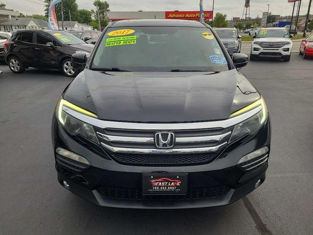 Photo of 2017 BLACK Honda Pilot