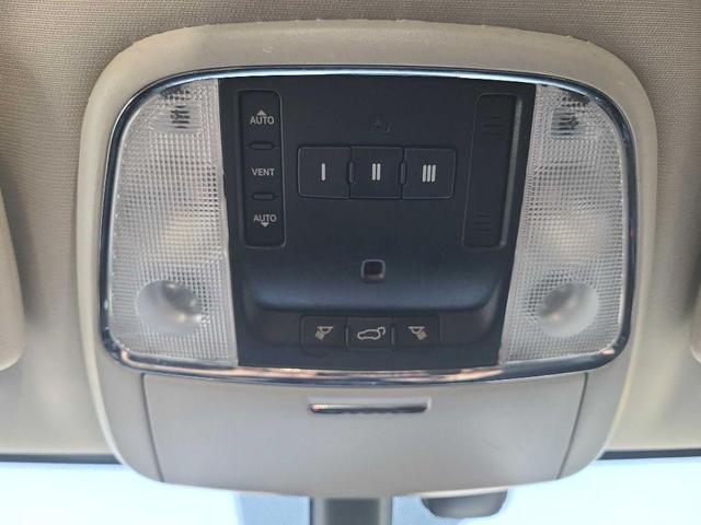 Photo of 2018 DB Black Dodge Durango