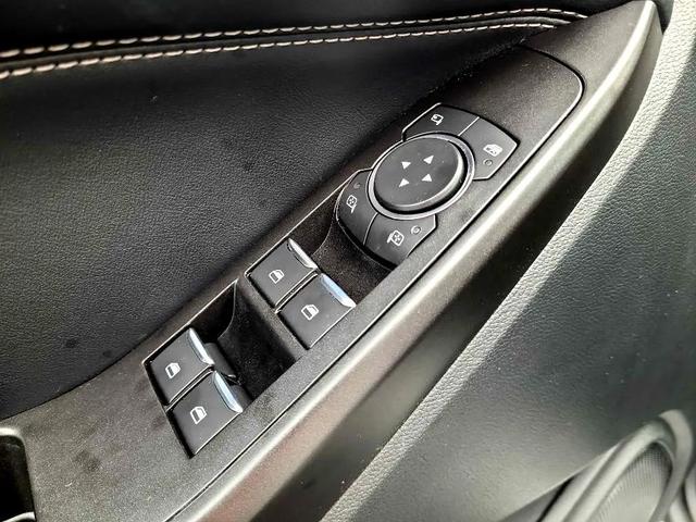 Photo of 2020 WHITE Ford Explorer