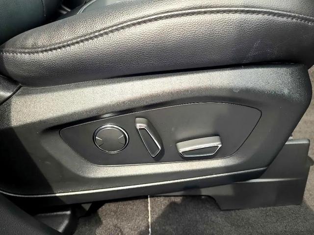 Photo of 2020 WHITE Ford Explorer