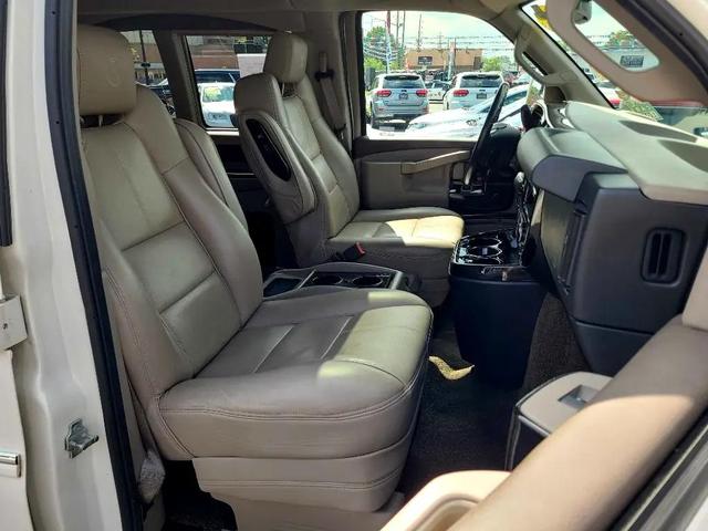 Photo of 2019 Summit White GMC Savana 2500