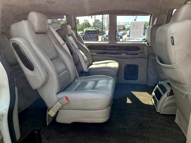 Photo of 2019 Summit White GMC Savana 2500