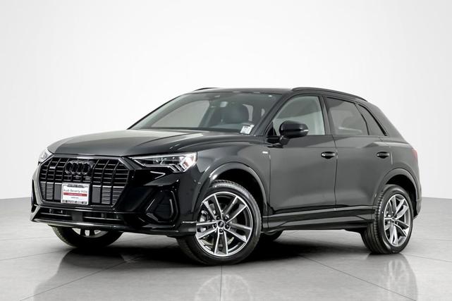 Photo of 2025 Mythos Black Metallic Audi Q3