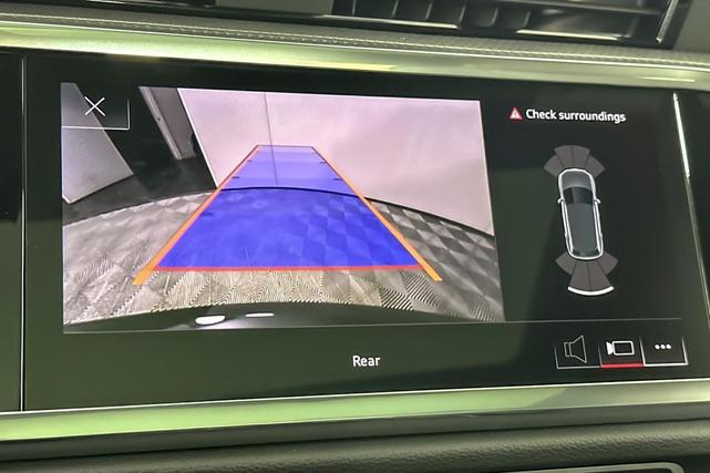 Photo of 2025 Mythos Black Metallic Audi Q3