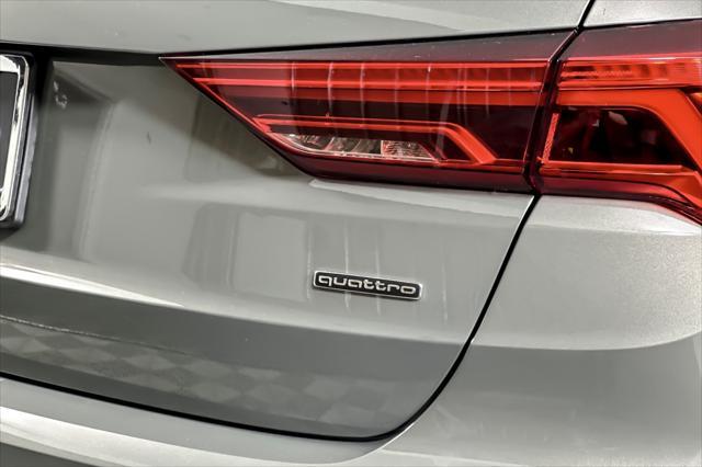 Photo of 2024 Chronos Gray Metallic Audi Q3