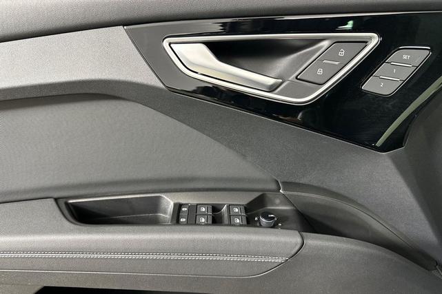 Photo of 2025 Mythos Black Metallic Audi Q4 e-tron