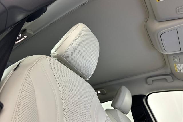 Photo of 2021 SPACE WHITE Ford Mustang Mach-E