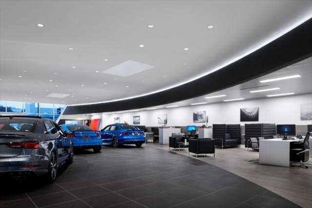Photo of 2021 SPACE WHITE Ford Mustang Mach-E