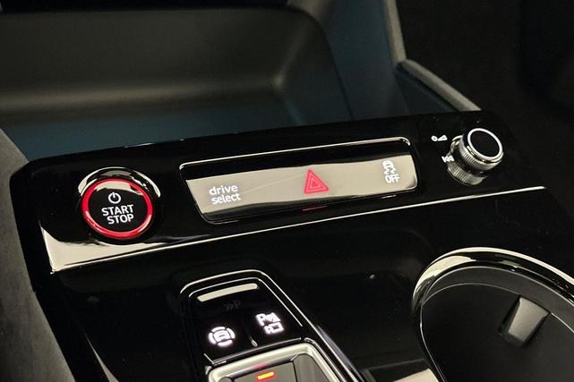 Photo of 2025 Glacier White Metallic Audi SQ6 e-tron