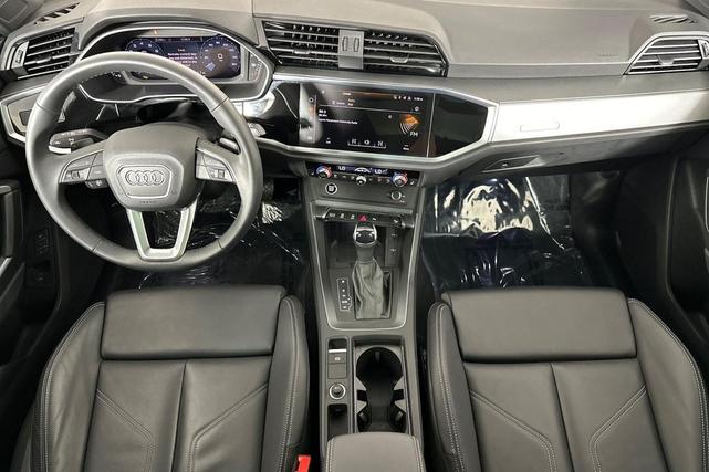 Photo of 2025 Mythos Black Metallic Audi Q3