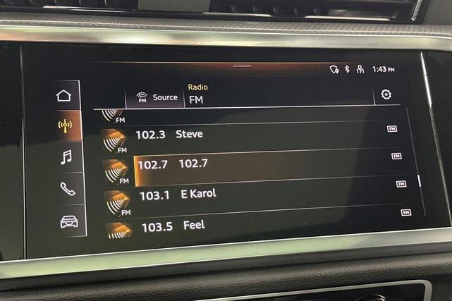 Photo of 2025 Glacier White Metallic Audi Q3