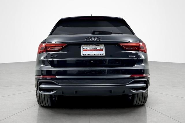 Photo of 2025 Mythos Black Metallic Audi Q3