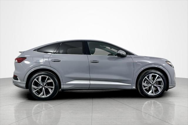 Photo of 2025 Pebble Gray Audi Q4 e-tron Sportback