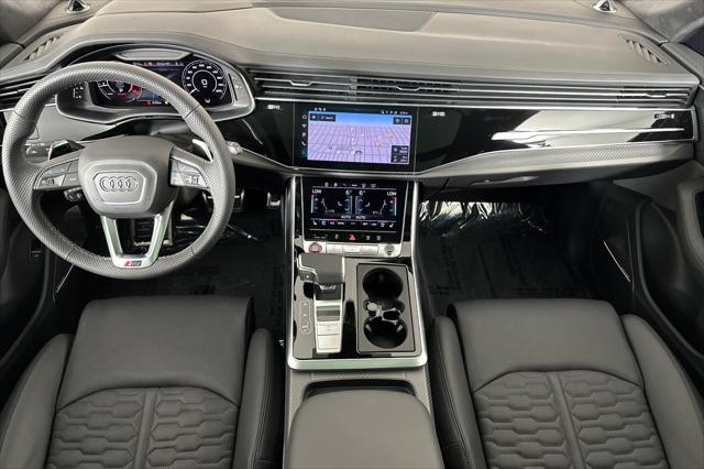 Photo of 2025 Daytona Gray Pearl Effect Audi RS Q8