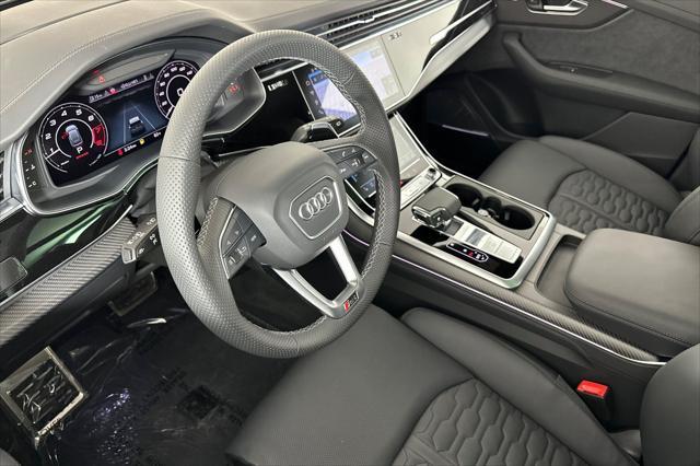 Photo of 2025 Daytona Gray Pearl Effect Audi RS Q8