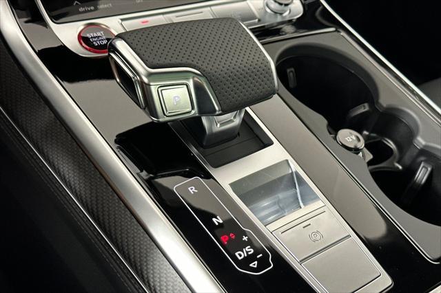 Photo of 2025 Daytona Gray Pearl Effect Audi RS Q8