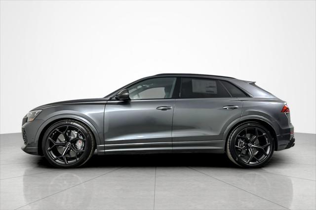 Photo of 2025 Daytona Gray Pearl Effect Audi RS Q8