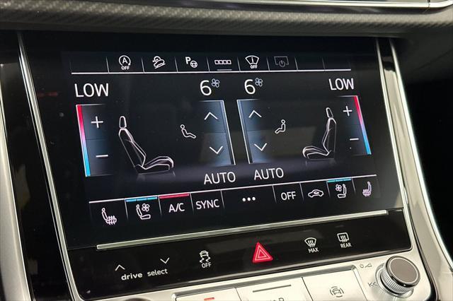 Photo of 2025 Daytona Gray Pearl Effect Audi RS Q8