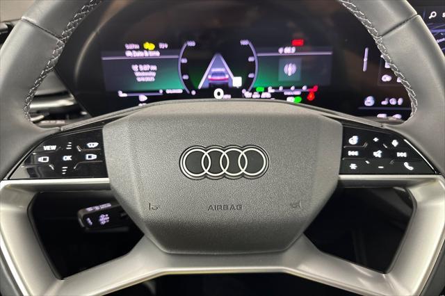 Photo of 2025 Tambora Gray Metallic Audi Q5