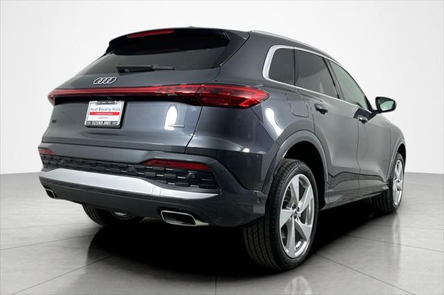 Photo of 2025 Tambora Gray Metallic Audi Q5