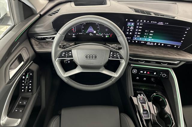 Photo of 2025 Tambora Gray Metallic Audi Q5