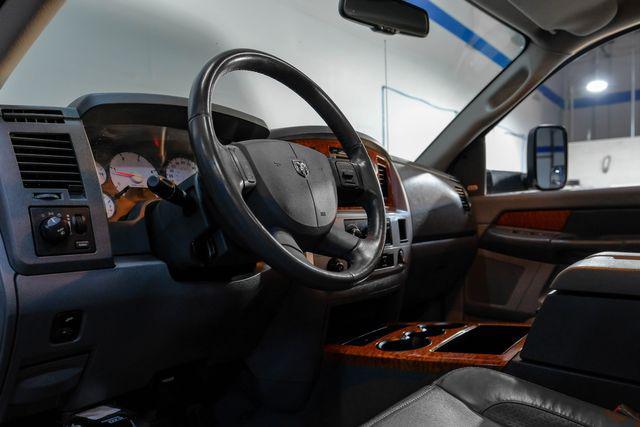 Photo of 2007 White Dodge Ram 2500