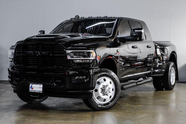 Photo of 2023 Diamond Black Crystal Pearlcoat RAM 3500