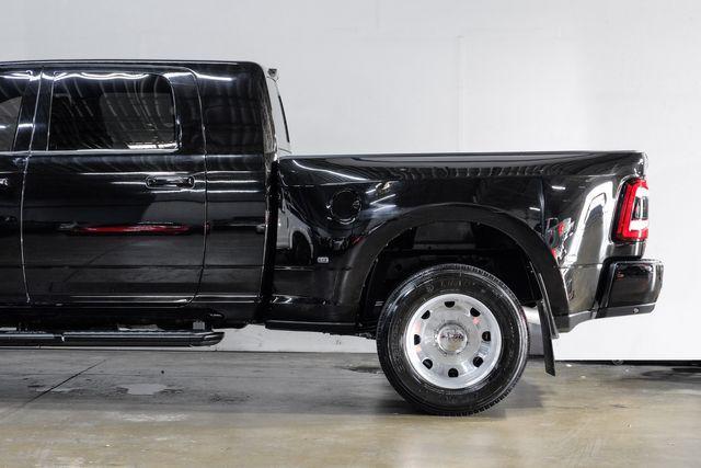 Photo of 2023 Diamond Black Crystal Pearlcoat RAM 3500