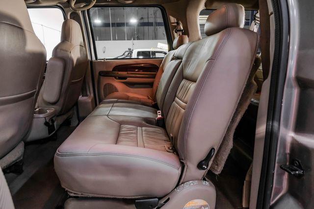 Photo of 2003 Green Ford Excursion