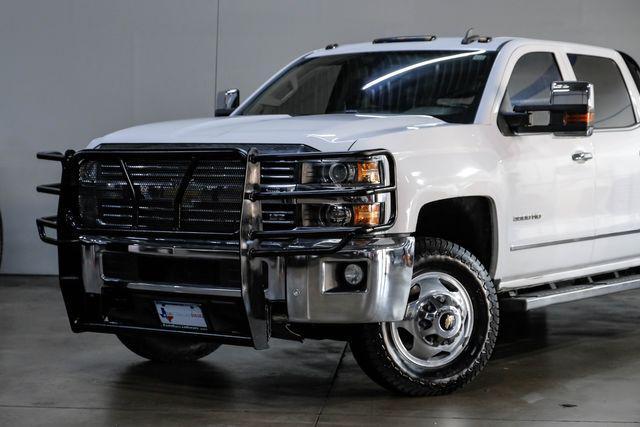 Photo of 2016 Summit White Chevrolet Silverado 3500