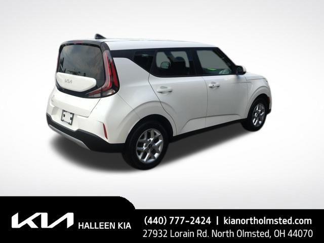 Photo of 2024 Snow White Pearl Kia Soul