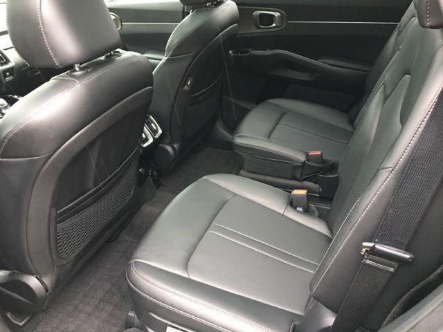 Photo of 2022 Everlasting Silver Kia Sorento