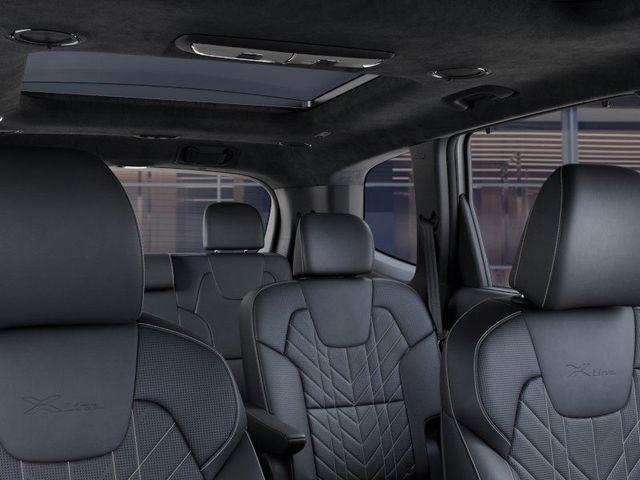 Photo of 2025 Glacial White Pearl Kia Telluride