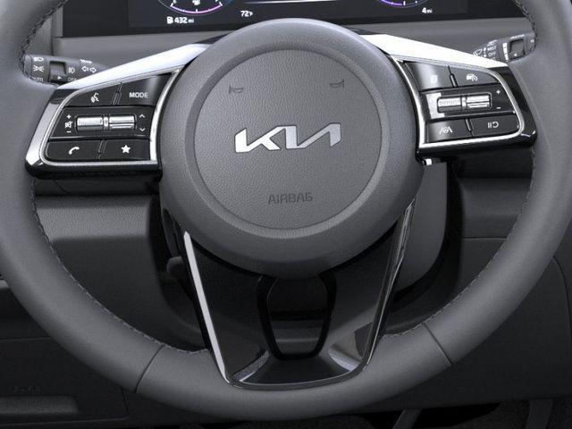 Photo of 2026 Snow White Pearl Kia Seltos