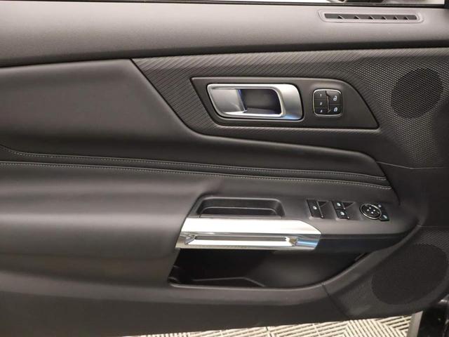 Photo of 2025 Carbonized Gray Metallic Ford Mustang